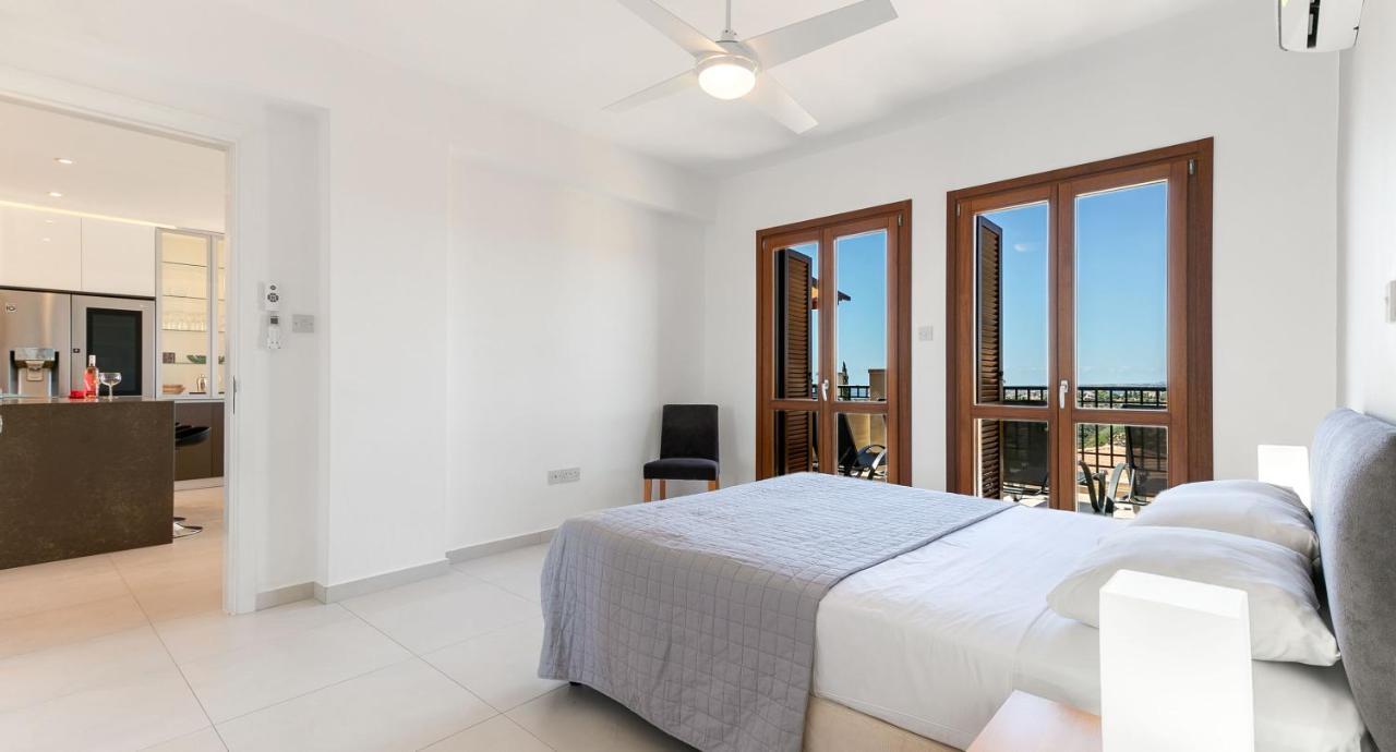 Modern Apartment Nz11 Large Balconies With Sea And Mountain Views Kouklia Eksteriør bilde