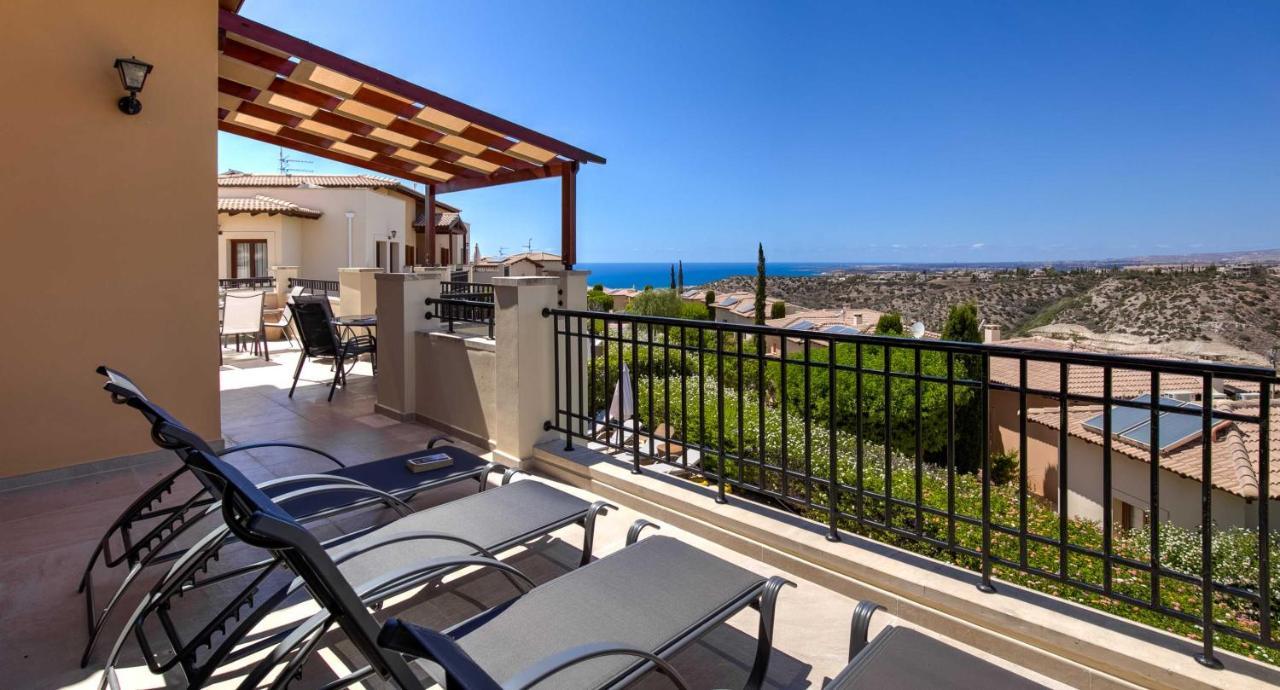 Modern Apartment Nz11 Large Balconies With Sea And Mountain Views Kouklia Eksteriør bilde